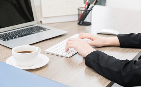 注冊(cè)公司時(shí)，選擇一般納稅人或小規(guī)模納...